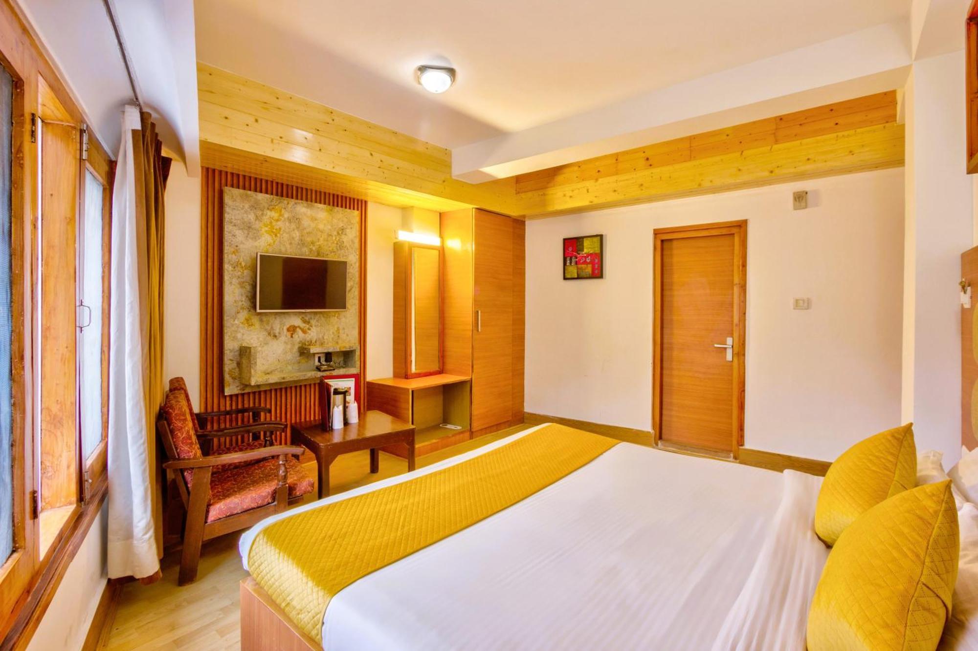 Hotel Greenfields Manāli Dış mekan fotoğraf